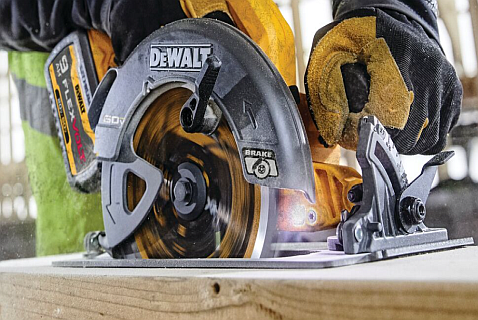 Dewalt Saws &amp; Cutting Tools