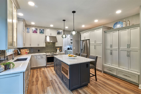 Cabinets &amp; Vanities